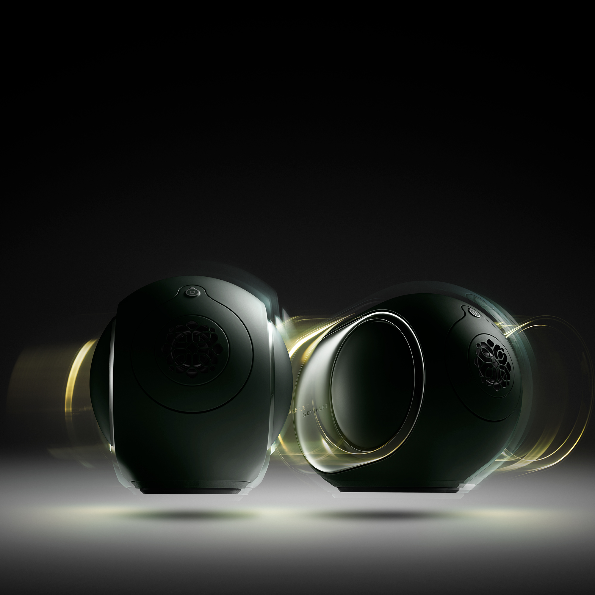 Devialet Phantom Ultimate 98 dB - High-End Compact Speakers